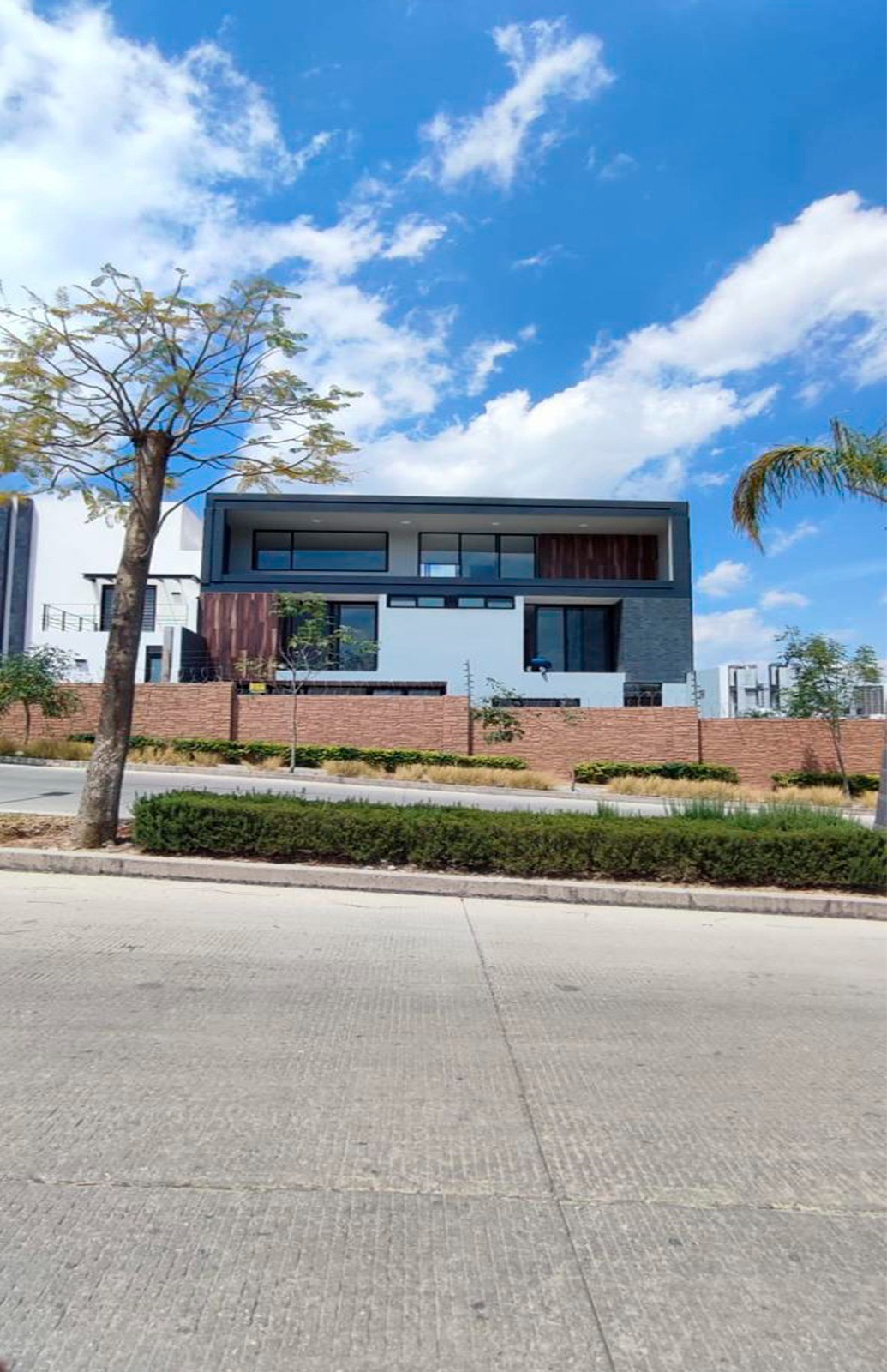 Vivienda EMCIF